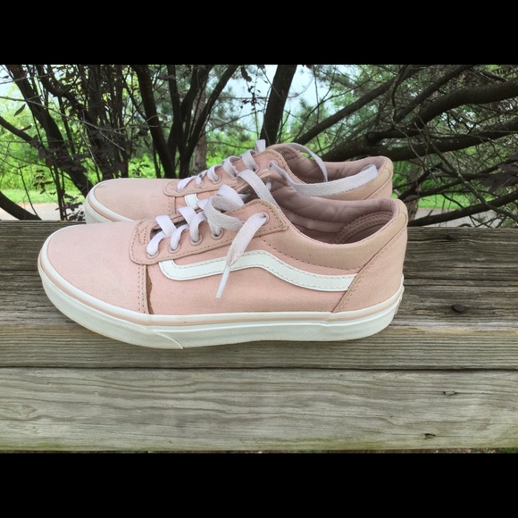 Vans - Picture 2 of 5